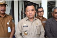 Gubernur Jambi bersama Bupati Kerinci dan Humas PLTA Kerinci 