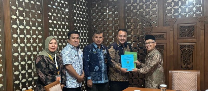 Kadis Pendidikan Dampingi Wako Alfin Temui Wamendikdasmen RI