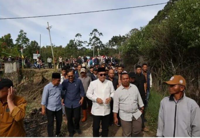 Wako Alfin bersama Masyarakat Desa Renah Kayu Embun ( RKE )