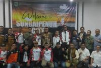 Walikota Sungai Penuh Alfin, SH didampingi Sekda Alpian, SE., MM menyambut kedatangan rider CRF Rally dari berbagai daerah dan mancanegara, Rabu (30/7/2025).