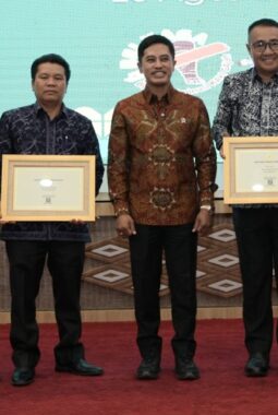 Sungai Penuh Raih Dua Penghargaan Kementerian Kesehatan