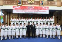 Pengukuhan anggota Paskibraka Kota Sungai Penuh Tahun 2025 oleh Walikota Alfin, SH.