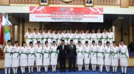 Pengukuhan anggota Paskibraka Kota Sungai Penuh Tahun 2025 oleh Walikota Alfin, SH.