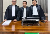 Tiga kuasa hukum Don Fitri Jaya hadir di ruang sidang.