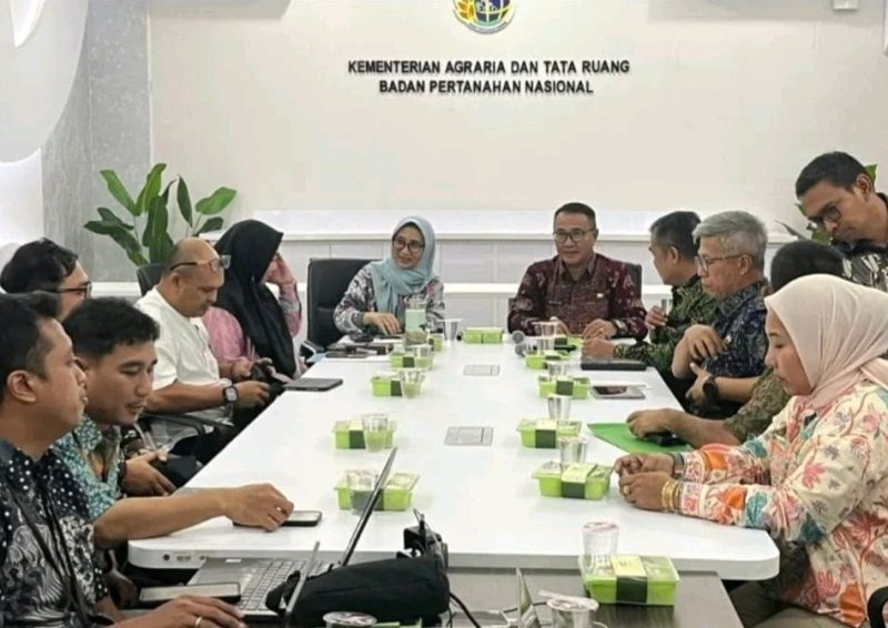 Walikota Alfin saat kunjungan kerja ke Kementerian ATR/BPN untuk pengembangan Sungai Penuh