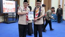 Pelantikan dan Penyerahan Lencana Pancawarsa dari Ketua Kwarda.