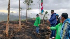 Walikota Sungai Penuh, Alfin, SH bersama tim meninjau kawasan Renah Kayu Embun (RKE) yang direncanakan sebagai lokasi Tempat Pengolahan Sampah Terpadu (TPST) berbasis T3R modern.