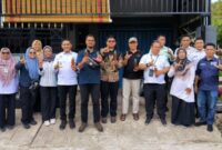 Ketua Tim Penilai Adipura, Novan Arista, bersama rombongan meninjau Bank Sampah Lindung Berseri di Desa Talang Lindung, Sungai Penuh, Rabu (3/9/2025).