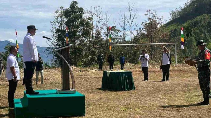 Wali Kota Alfin memimpin upacara pembukaan TMMD ke-126 di Sungai Jernih.