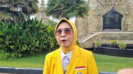 Presiden Prabowo Subianto meninjau rencana pembangunan jembatan untuk akses pendidikan di daerah pelosok Indonesia.