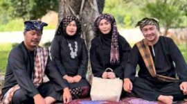 Alfin dan Monadi tampil berdampingan saat festival