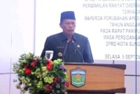 Azhar Hamzah jawab pandangan umum DPRD Sungai Penuh