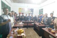 Ninik Mamak Rio Jayo bersama Panitia Kenduri Sko, Ketua RT, Kadus, dan Lurah menggelar pertemuan koordinasi persiapan Kenduri Sko Luhah Rio Jayo 2026.
