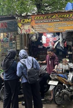 Banjir Jakarta Utara Naikkan Jumlah Servis Bengkel Motor