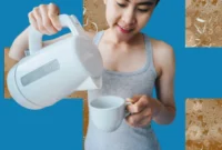 Tren minum air hangat di pagi hari kembali populer di media sosial sebagai bagian gaya hidup sehat