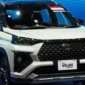 New Veloz Hybrid EV hadir sebagai MPV keluarga dengan teknologi hybrid yang efisien dan desain modern.