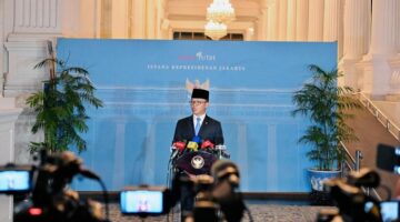 Menteri Luar Negeri RI, Sugiono, memberikan keterangan kepada wartawan terkait rencana evakuasi 15 WNI dari Iran di tengah eskalasi konflik Timur Tengah.