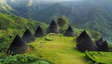 Rumah adat Mbaru Niang di Desa Wae Rebo, Flores. (Foto: Pexels)
