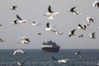 sebuah kapal tanker dalam pelayaran diselat Hormuz saat konplik Iran dengan AS- Israel