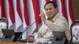Presiden Prabowo Subianto bersilaturahmi dengan para mantan ajudan dan pengawal yang pernah mendampinginya saat masih aktif di militer di kediamannya di Hambalang, Bogor.