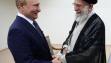 Vladimir Putin mengecam keras pembunuhan Ayatollah Ali Khamenei dalam serangan militer AS dan Israel serta menyampaikan belasungkawa kepada Iran.