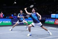 Raymond Indra/Nikolaus Joaquin mengalahkan Liang Wei Keng/Wang Chang dan melaju ke semifinal All England 2026.