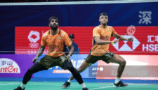 Pasangan Malaysia, Aaron Tai / Kang Khai Xing, merayakan kemenangan atas Satwiksairaj Rankireddy / Chirag Shetty pada babak awal All England 2026 di Birmingham.