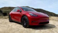 Tesla menyiapkan SUV listrik kompak dengan harga lebih terjangkau untuk pasar global