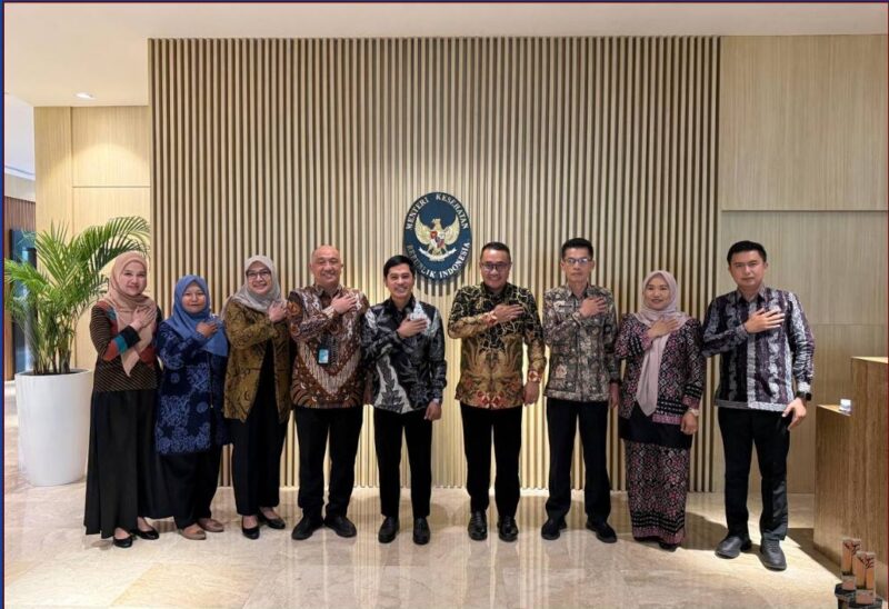 Wako Alfin SH audiensi dengan (Wamenkes ), dorong fasilitas kesehatan Kota Sungai Penuh.