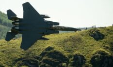 Iran AS Berpacu Cari Awak Jet Tempur Jatuh