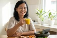 Minuman air kunyit mentah yang kaya kurkumin untuk kesehatan tubuh