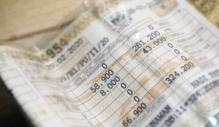 Ilustrasi STNK kendaraan bermotor untuk pembayaran pajak tahunan