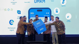Sejumlah pejabat meresmikan peluncuran aplikasi SAPA UMKM sebagai platform digital untuk pelaku usaha.(fhoto :ukmindonesia.id) 