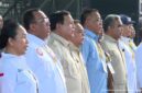 Presiden Prabowo Subianto hadir dalam peringatan Hari Buruh Internasional (May Day) 2026 di Lapangan Monas, Jakarta, didampingi sejumlah pejabat dan disambut antusias oleh massa buruh.