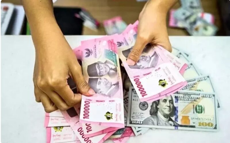 Pergerakan rupiah menunjukkan penguatan tipis terhadap dolar AS pada perdagangan Kamis pagi