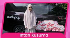Atina Maulina dan Intan Kusuma Fauzia, pendiri Vanilla Hijab, mengembangkan bisnis modest fashion dari usaha kecil hingga dikenal luas.