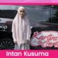 Atina Maulina dan Intan Kusuma Fauzia, pendiri Vanilla Hijab, mengembangkan bisnis modest fashion dari usaha kecil hingga dikenal luas.