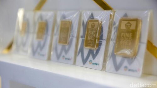Ilustrasi emas batangan Antam. Harga emas Antam hari ini turun menjadi Rp2.819.000 per gram.