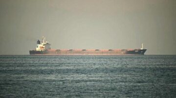 Ilustrasi Selat Hormuz sebagai jalur strategis pengiriman minyak dunia di kawasan Teluk Persia