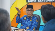 Prof. Zudan Arif Fakrullah selaku Kepala BKN memberikan penjelasan dalam diskusi mengenai kebijakan perumahan ASN dan PPPK di lingkungan Badan Kepegawaian Negara.(Foto Humas BKN)