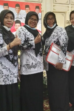 PPPK Tolak Usulan Semua Guru Honorer Diangkat Jadi PNS