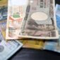 Pergerakan rupiah yang terus melemah terhadap dolar AS dipengaruhi kebijakan The Fed dan ketegangan geopolitik global