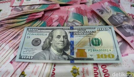 Ilustrasi nilai tukar dolar AS menguat terhadap rupiah di pasar keuangan