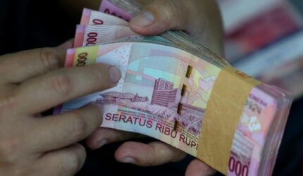 Ilustrasi pergerakan nilai tukar rupiah melemah terhadap dolar AS