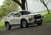 Tampilan Suzuki Fronx 2026 yang mengusung desain SUV coupe modern dengan teknologi hybrid dan fitur keselamatan canggih.( Foto : Rizky.A/GridOto.com)
