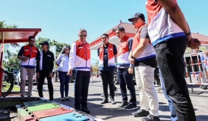 Komisaris Pertamina meninjau layanan dan fasilitas SPBU di Denpasar Bali