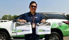 Ilustrasi pengisian BBM dengan campuran bioetanol 5 persen di SPBU sebagai bagian dari kebijakan ESDM (Foto: Pertamina)