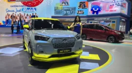 Booth Daihatsu di GIIAS 2026 menampilkan mobil konsep, kendaraan elektrifikasi, dan promo menarik di ICE BSD City, Tangerang.(Foto : Liputan6.com/Arief Aszhari)