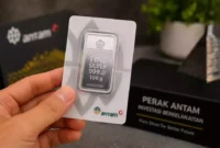 PT Aneka Tambang Tbk menaikkan harga perak murni hari ini, mengikuti penguatan harga perak global.( Foto : Ilustrasi AI)