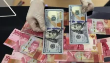 Nilai tukar rupiah menguat tipis terhadap dolar AS pada perdagangan Senin (24/8/2026).(Foto : Liputan6.com/Johan Tallo)